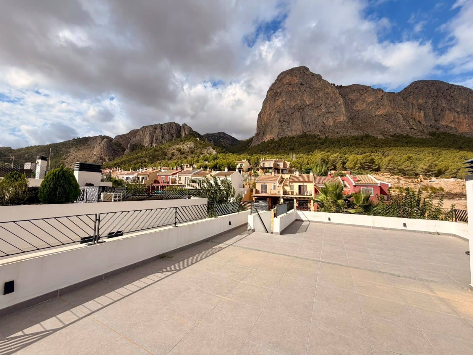 3 quarto Moradia para venda em Polop com piscina garagem - 595 000 € (Ref: 10132614)