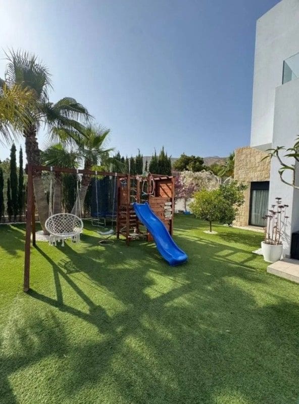 4 sovrum Villa till salu i Finestrat med pool garage - 1 200 000 € (Ref: 10135731)