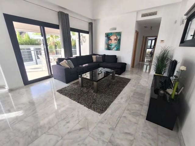 3 soverom Villa til salgs i Polop med svømmebasseng garasje - € 475 000 (Ref: 10135732)