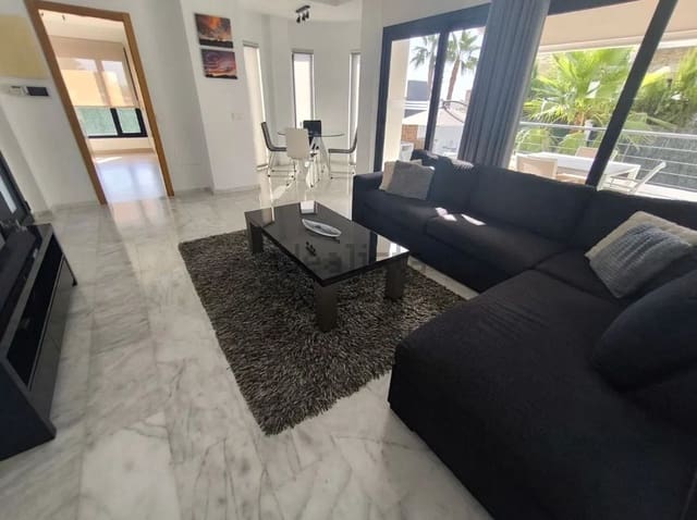 3 soverom Villa til salgs i Polop med svømmebasseng garasje - € 475 000 (Ref: 10135732)