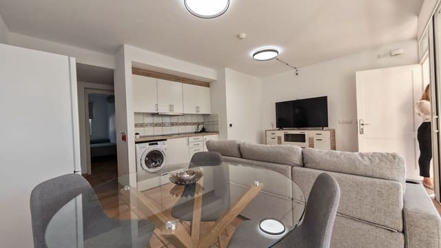 2 Zimmer Apartment zu vermieten in Pueblo - Urbanizaciones, Alfaz del Pi / L'Alfàs del Pi mit Pool Garage - 1.500 € (Ref: 10157404)
