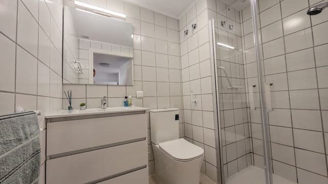 2 Zimmer Apartment zu vermieten in Pueblo - Urbanizaciones, Alfaz del Pi / L'Alfàs del Pi mit Pool Garage - 1.500 € (Ref: 10157404)