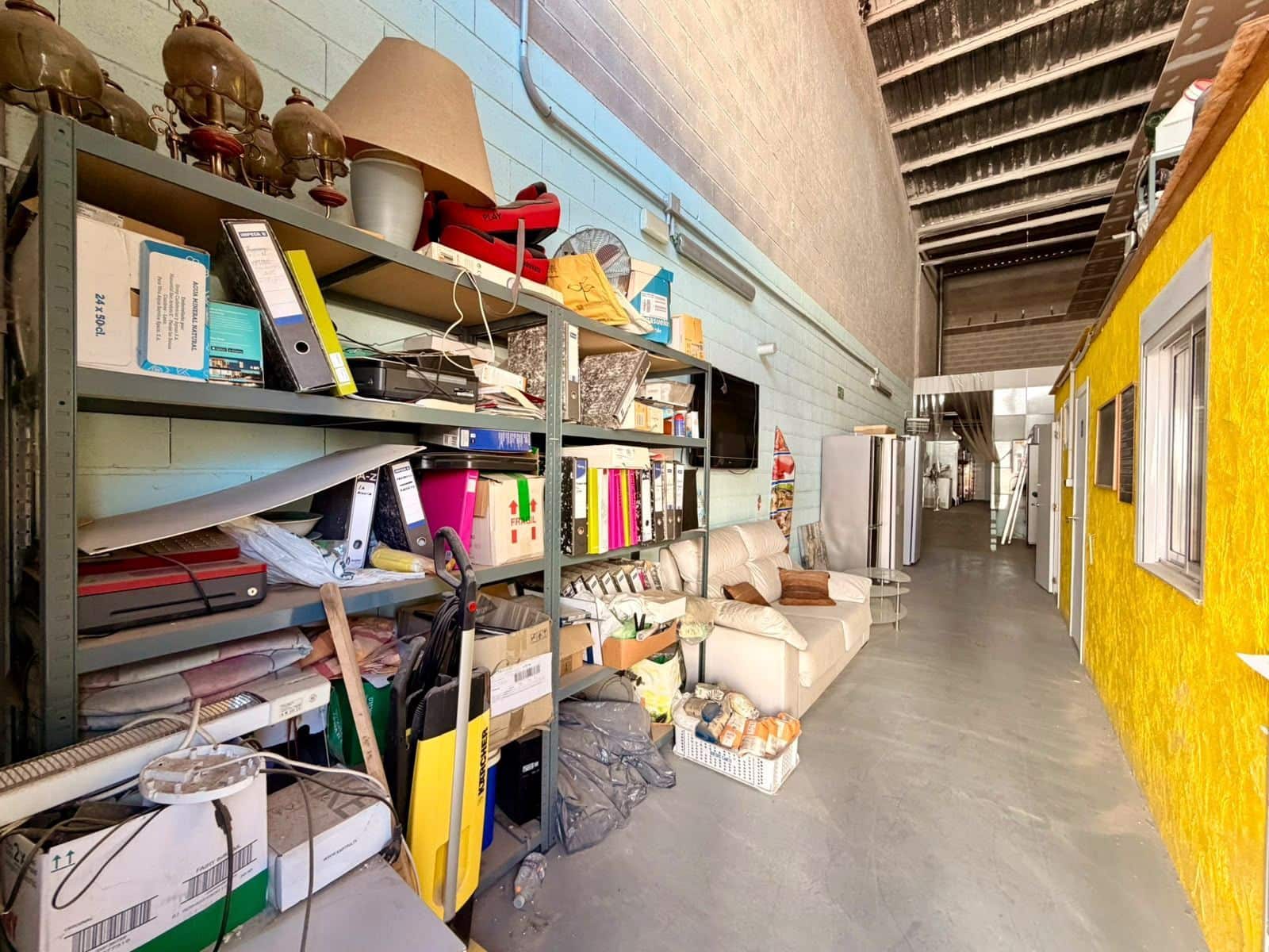 Commercial for sale in La Nucia - € 231,000 (Ref: 10161045)