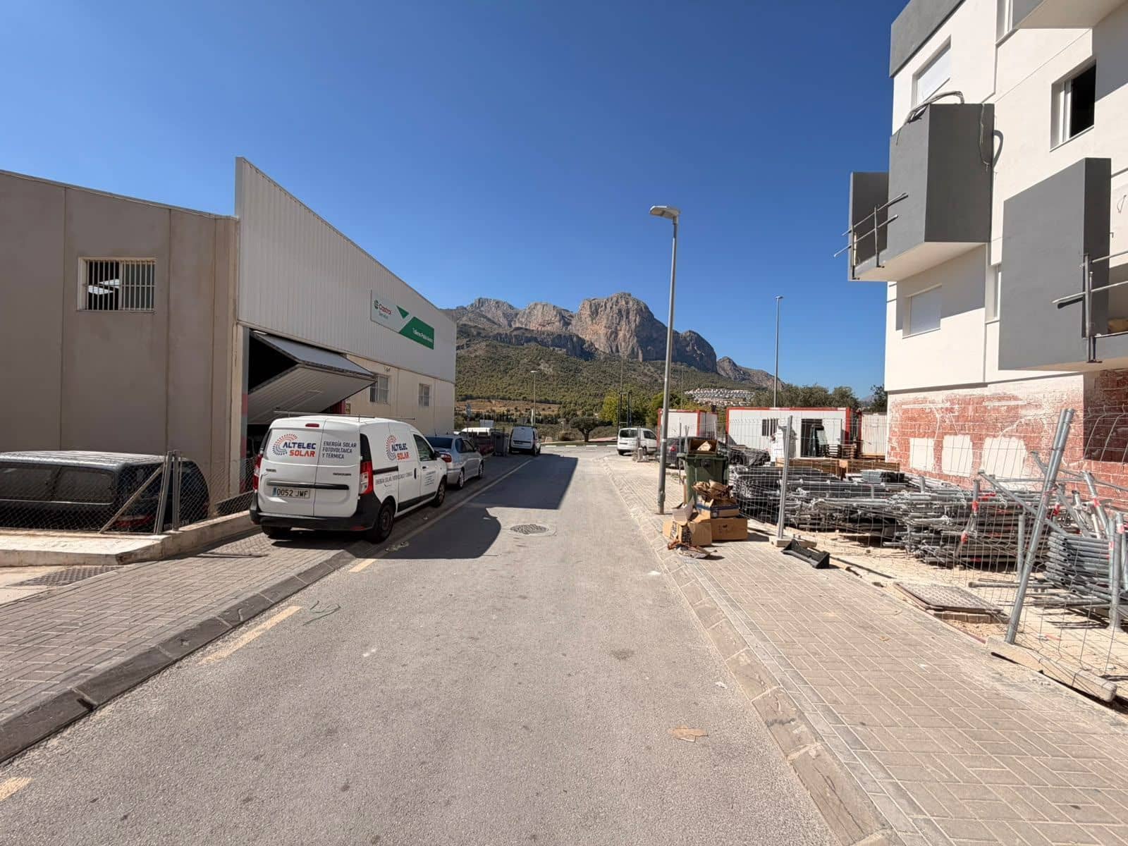 Commercial for sale in La Nucia - € 231,000 (Ref: 10161045)