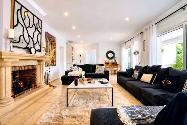 3 slaapkamer Villa te koop in Partides comunes - Adsubia, Javea / Xàbia met zwembad garage - € 949.000 (Ref: 10162163)