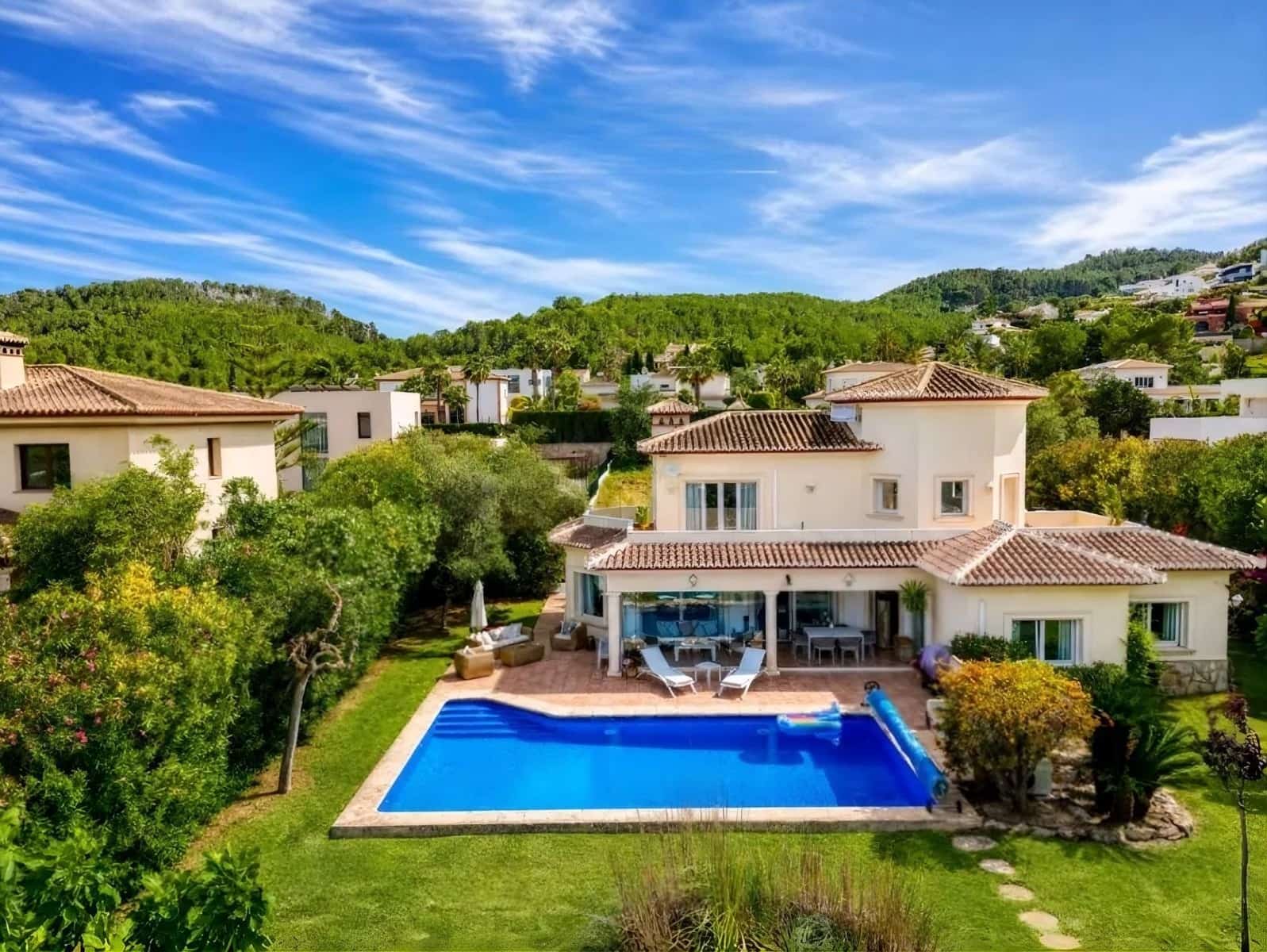 3 soveværelse Villa til salg i Javea / Xabia med swimmingpool garage - € 949.000 (Ref: 10162163)