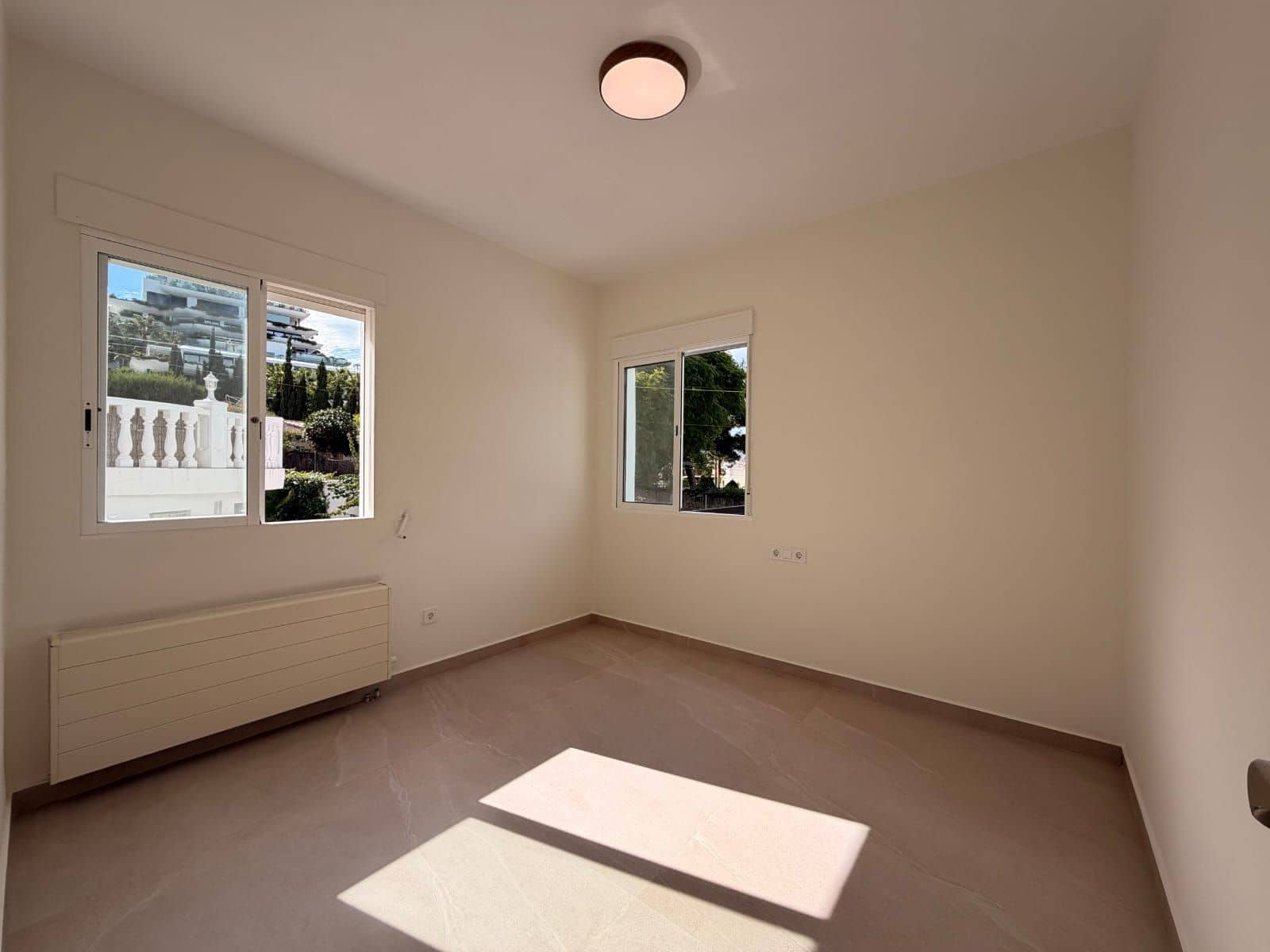 3 soverom Villa til salgs i Alfaz del Pi / L'Alfas del Pi med svømmebasseng garasje - € 649 000 (Ref: 10173346)