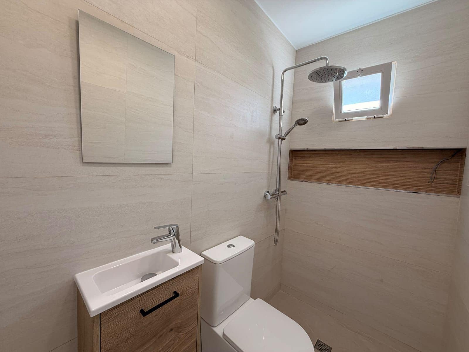 3 soverom Villa til salgs i Alfaz del Pi / L'Alfas del Pi med svømmebasseng garasje - € 649 000 (Ref: 10173346)