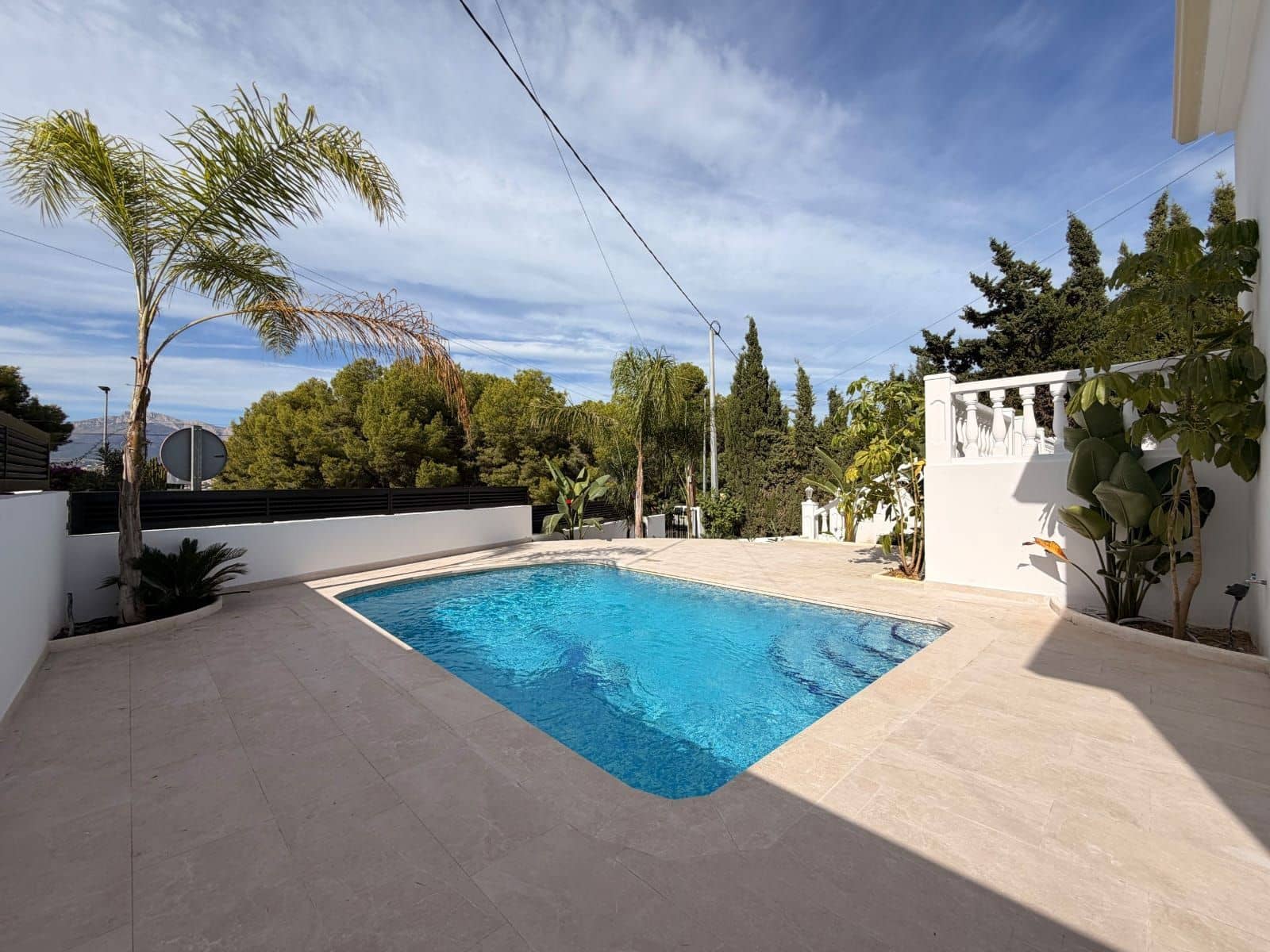 3 soverom Villa til salgs i Alfaz del Pi / L'Alfas del Pi med svømmebasseng garasje - € 649 000 (Ref: 10173346)