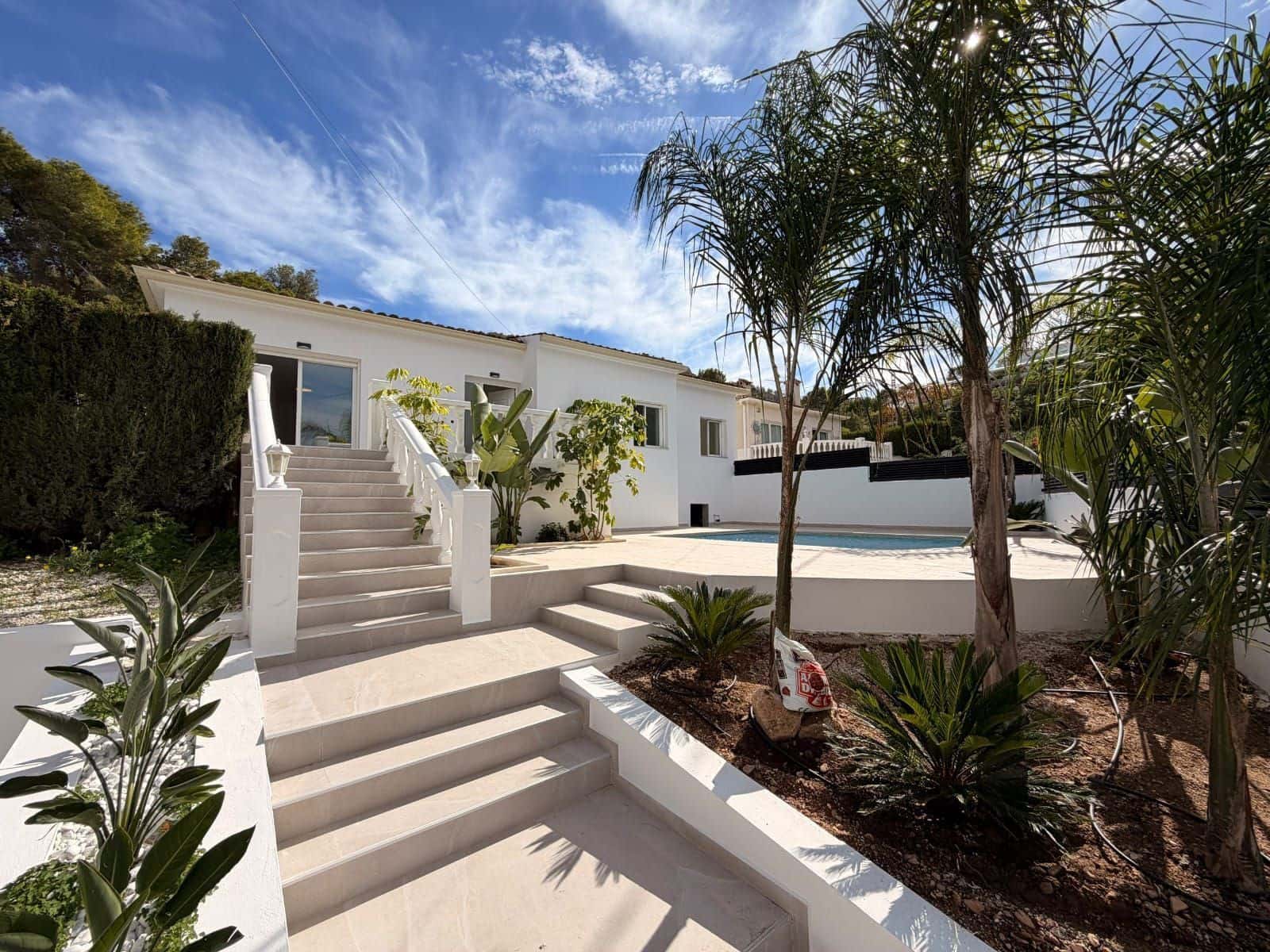 3 soverom Villa til salgs i Alfaz del Pi / L'Alfas del Pi med svømmebasseng garasje - € 649 000 (Ref: 10173346)