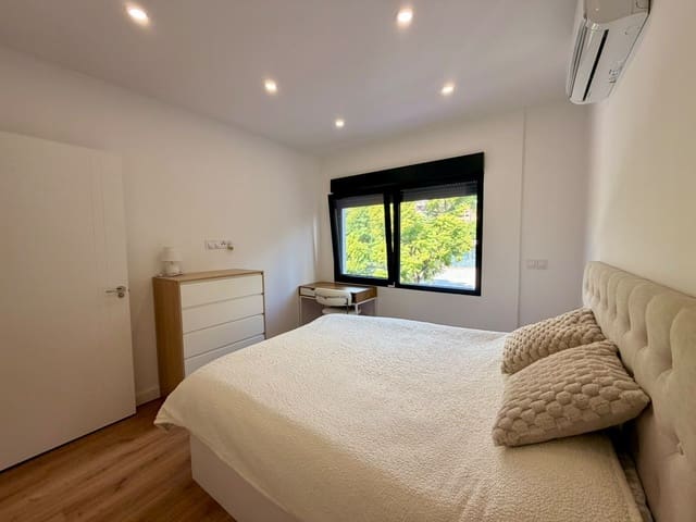 3 sovrum Semi-fristående Villa till salu i Playa Poniente, Benidorm med pool garage - 550 000 € (Ref: 10184305)