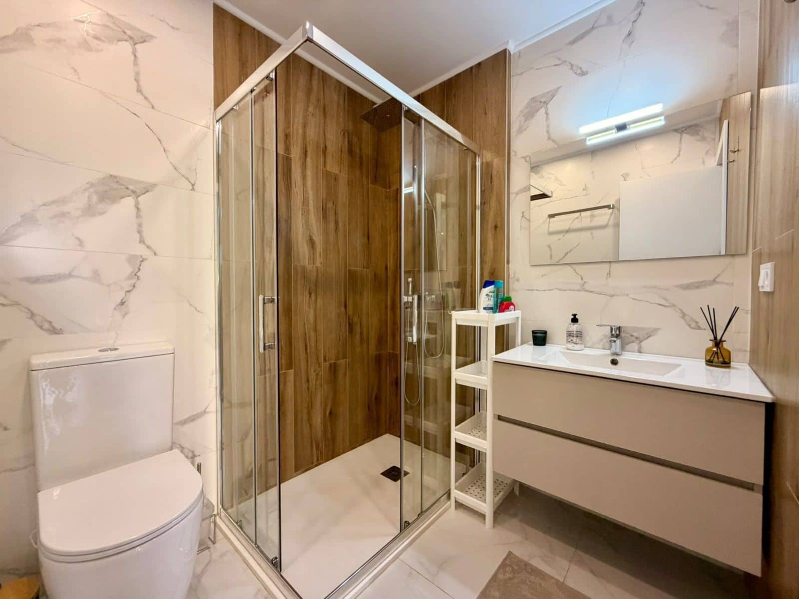 3 sovrum Semi-fristående Villa till salu i Benidorm med pool garage - 550 000 € (Ref: 10184305)