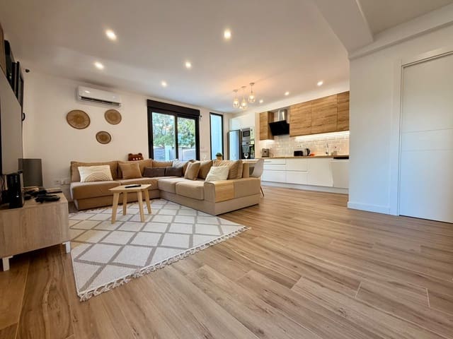 3 sovrum Semi-fristående Villa till salu i Playa Poniente, Benidorm med pool garage - 550 000 € (Ref: 10184305)