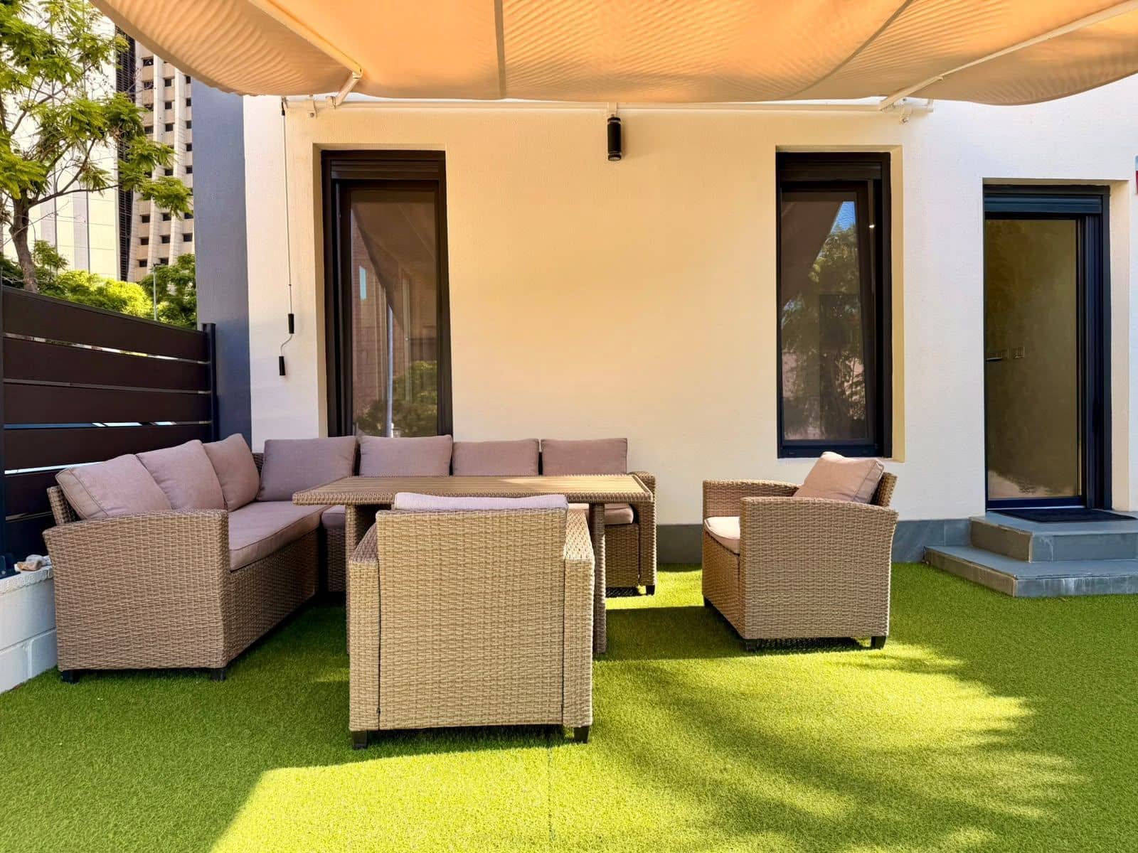 3 sovrum Semi-fristående Villa till salu i Benidorm med pool garage - 550 000 € (Ref: 10184305)