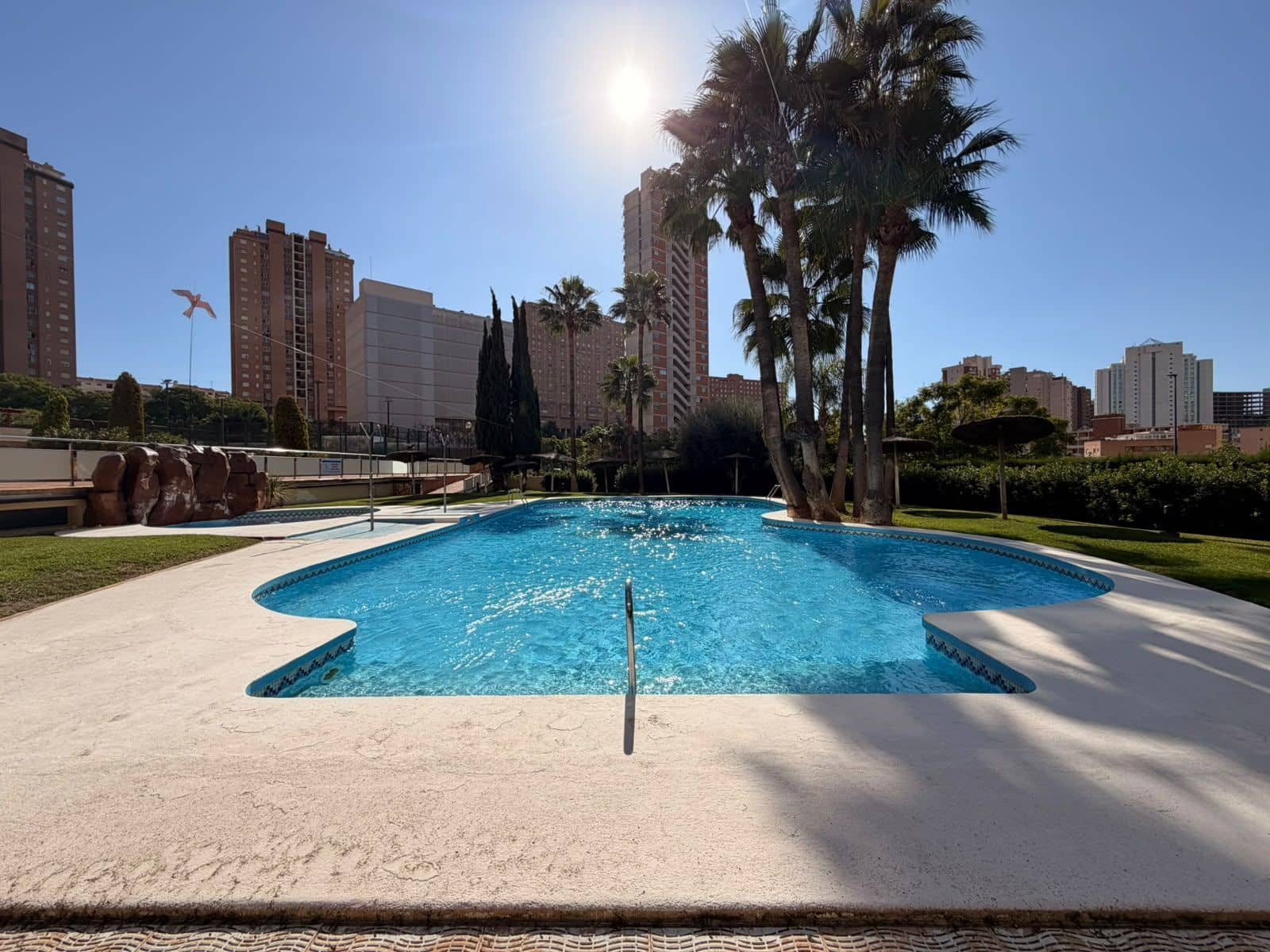 3 sovrum Semi-fristående Villa till salu i Benidorm med pool garage - 550 000 € (Ref: 10184305)