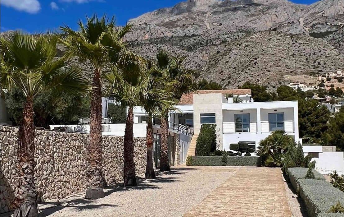 5 slaapkamer Villa te koop in Altea met zwembad garage - € 1.100.000 (Ref: 7630803)