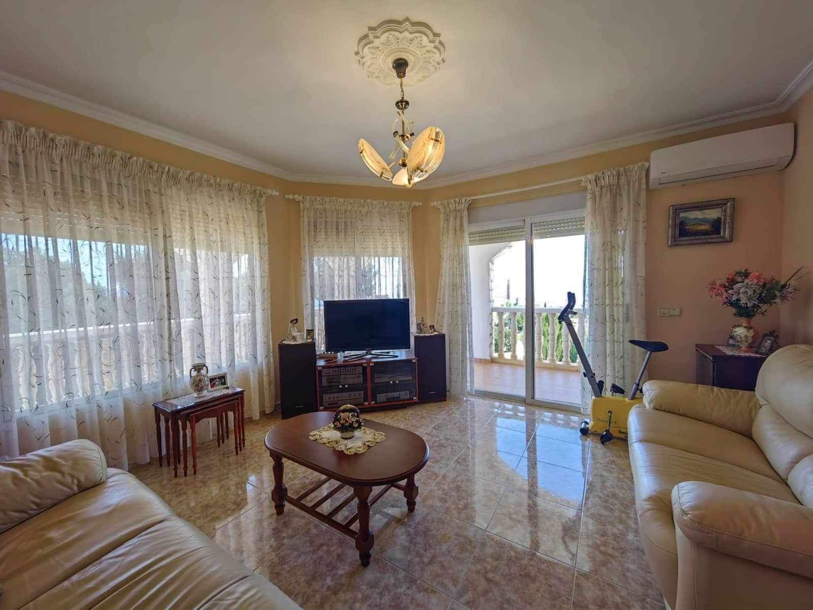 3 chambre Villa/Maison à vendre à La Nucia avec garage - 599 000 € (Ref: 7724205)
