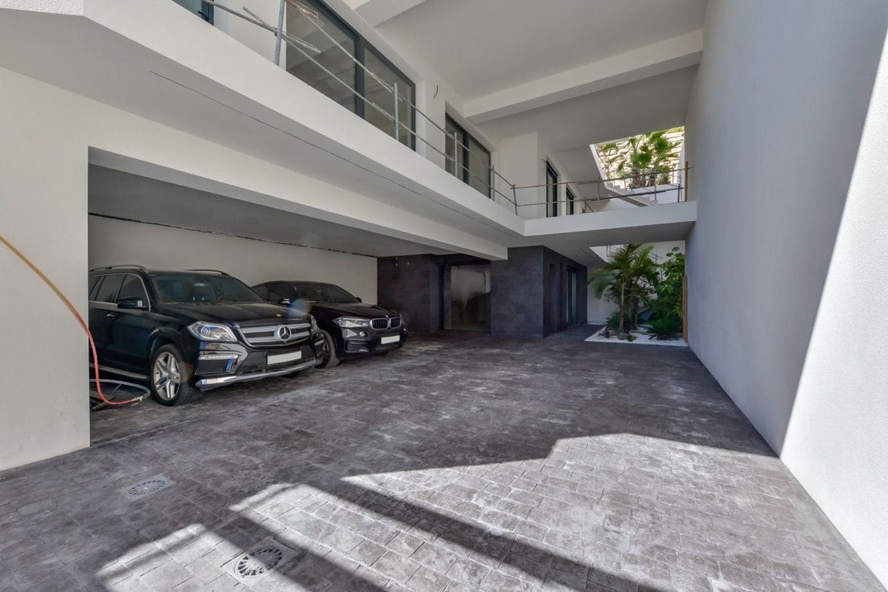 8 soveværelse Villa til salg i Finestrat med swimmingpool garage - € 3.950.000 (Ref: 7734546)