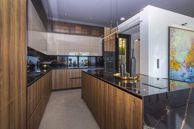 8 soverom Villa til salgs i Finestrat med svømmebasseng garasje - € 3 950 000 (Ref: 7734546)