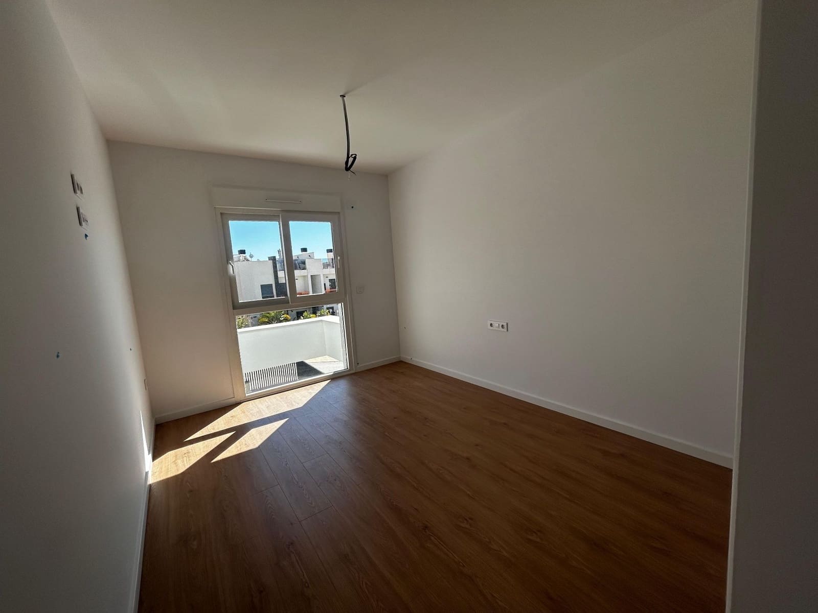 4 sypialnia Willa na sprzedaż w Finestrat z basenem garażem - 555 000 € (Ref: 7751375)