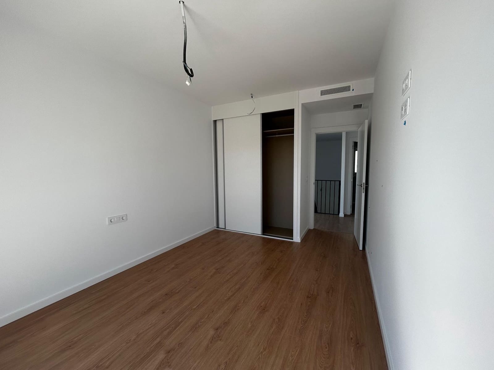 4 sypialnia Willa na sprzedaż w Finestrat z basenem garażem - 555 000 € (Ref: 7751375)