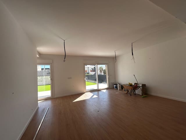 4 sypialnia Willa na sprzedaż w Finestrat z basenem garażem - 555 000 € (Ref: 7751375)