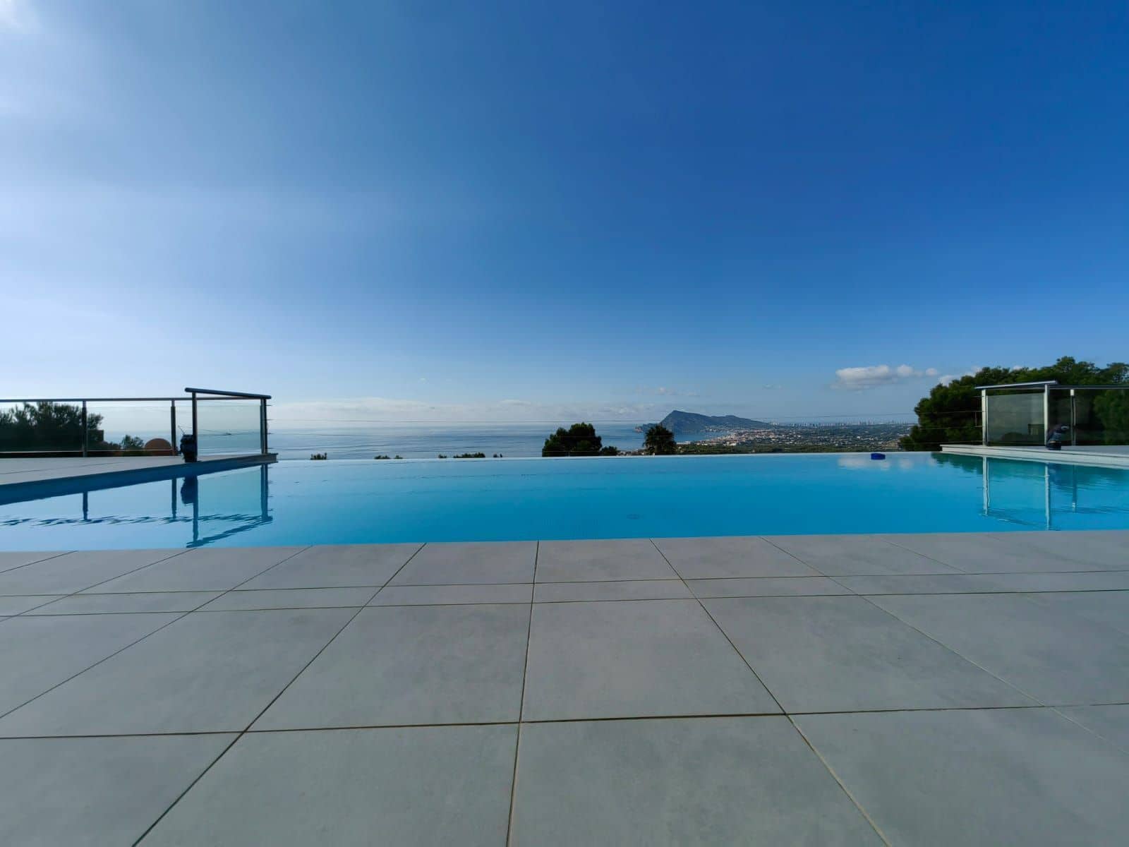 5 soveværelse Villa til salg i Altea med swimmingpool garage - € 3.500.000 (Ref: 7797561)