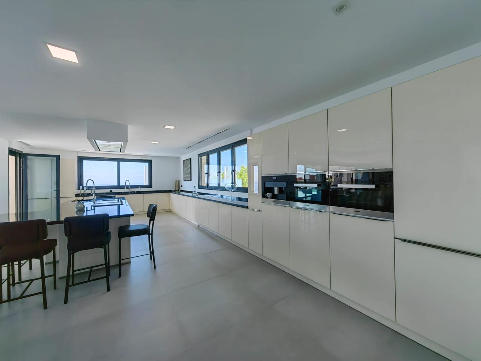 5 soveværelse Villa til salg i Altea med swimmingpool garage - € 3.500.000 (Ref: 7797561)