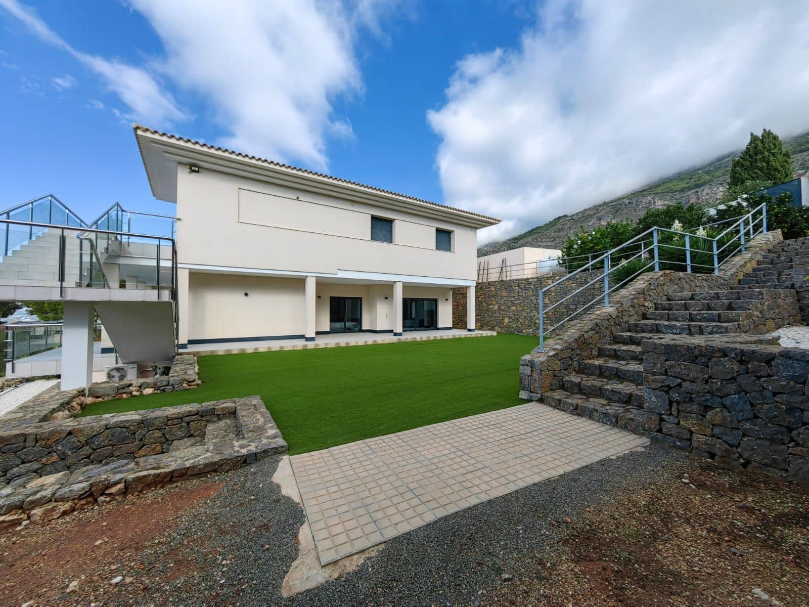 5 soveværelse Villa til salg i Altea med swimmingpool garage - € 3.500.000 (Ref: 7797561)