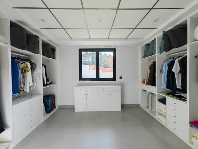 5 soveværelse Villa til salg i Altea med swimmingpool garage - € 3.500.000 (Ref: 7797561)