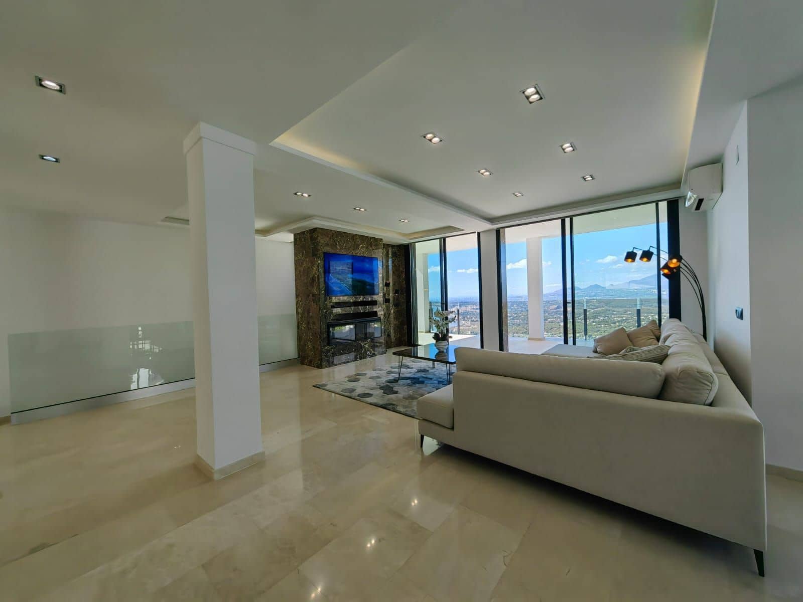 4 soveværelse Villa til salg i Altea med swimmingpool garage - € 2.450.000 (Ref: 7809388)