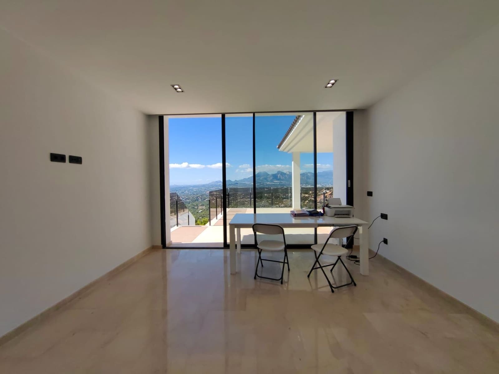 4 soveværelse Villa til salg i Altea med swimmingpool garage - € 2.450.000 (Ref: 7809388)