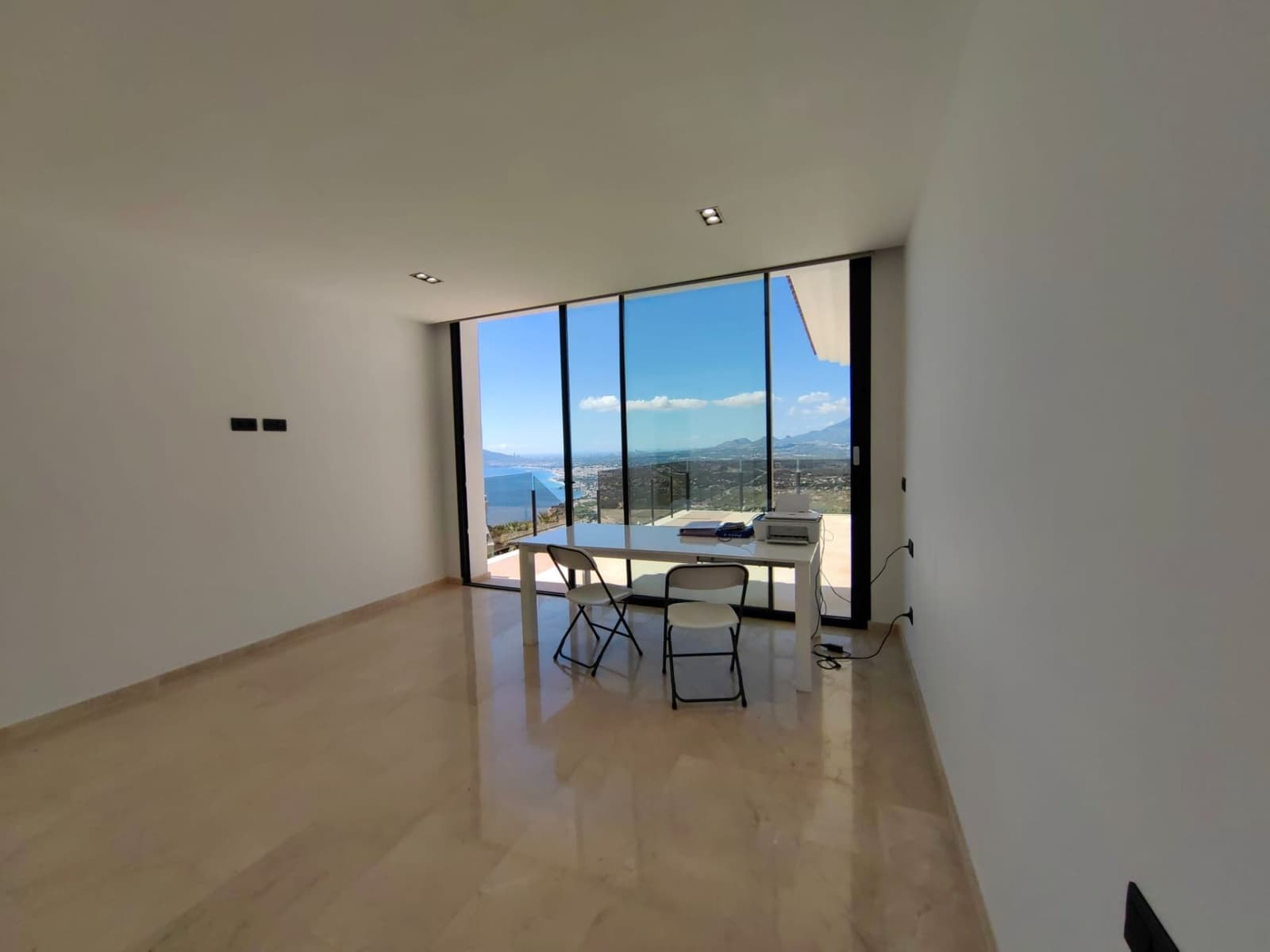 4 soveværelse Villa til salg i Altea med swimmingpool garage - € 2.450.000 (Ref: 7809388)