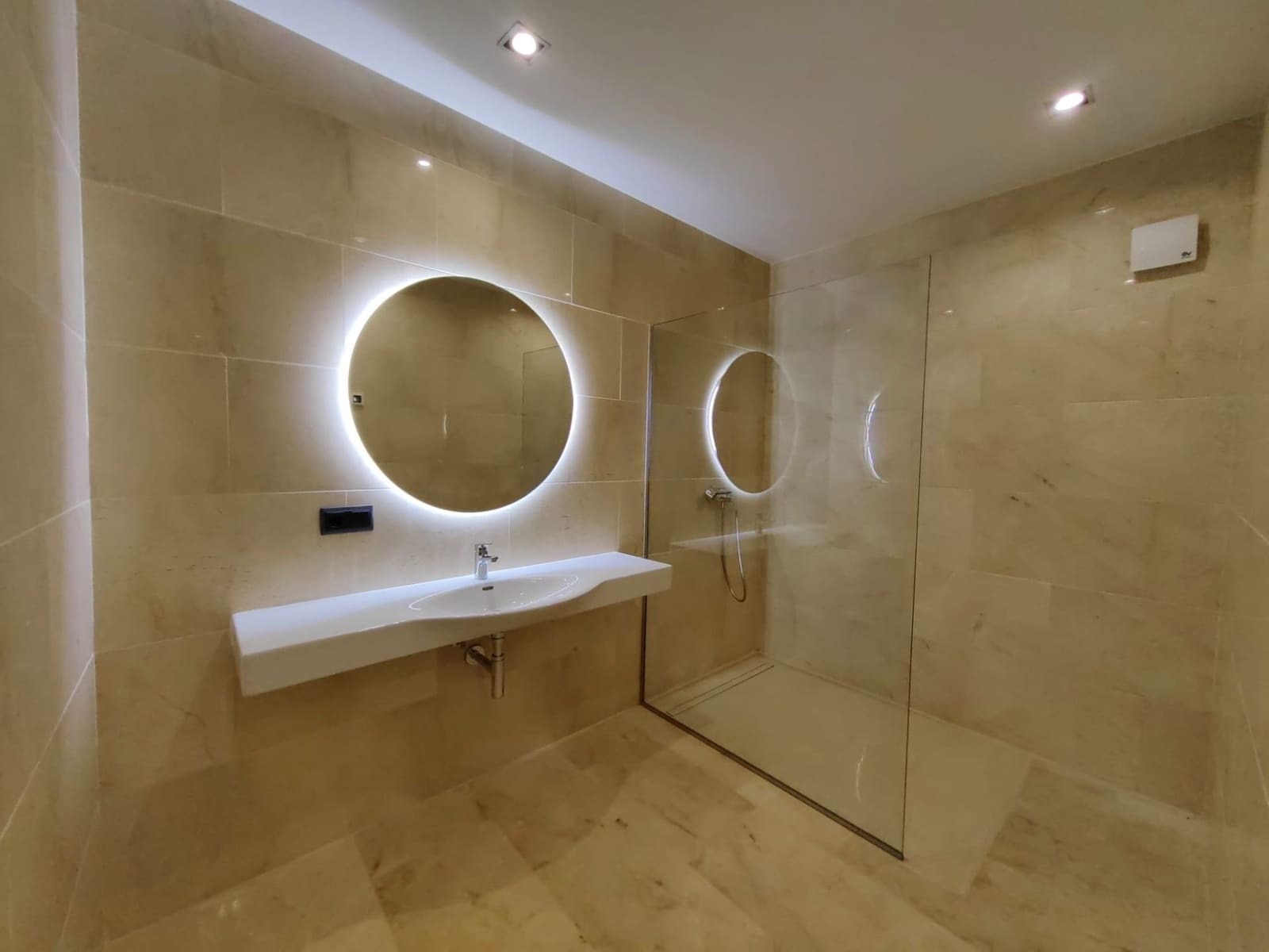 4 soveværelse Villa til salg i Altea med swimmingpool garage - € 2.450.000 (Ref: 7809388)