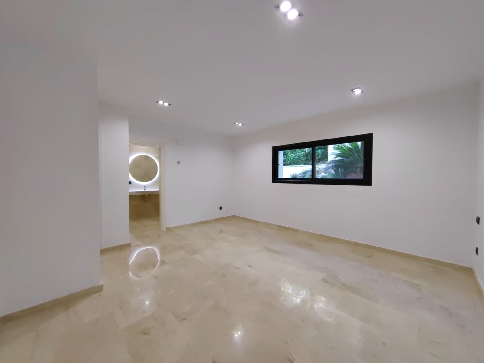 4 soveværelse Villa til salg i Altea med swimmingpool garage - € 2.450.000 (Ref: 7809388)