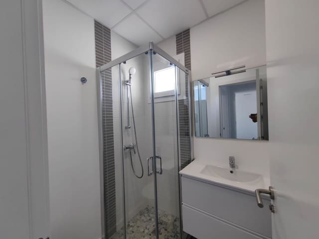 4 bedroom Apartment for rent in Alfaz del Pi / L'Alfàs del Pi with pool garage - € 2,100 (Ref: 7849367)