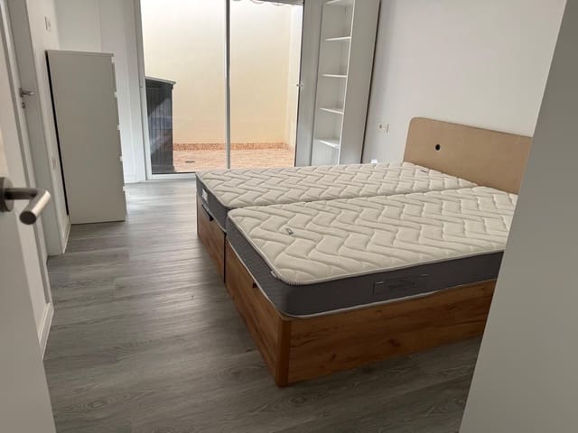 4 bedroom Apartment for rent in Alfaz del Pi / L'Alfàs del Pi with pool garage - € 2,100 (Ref: 7849367)