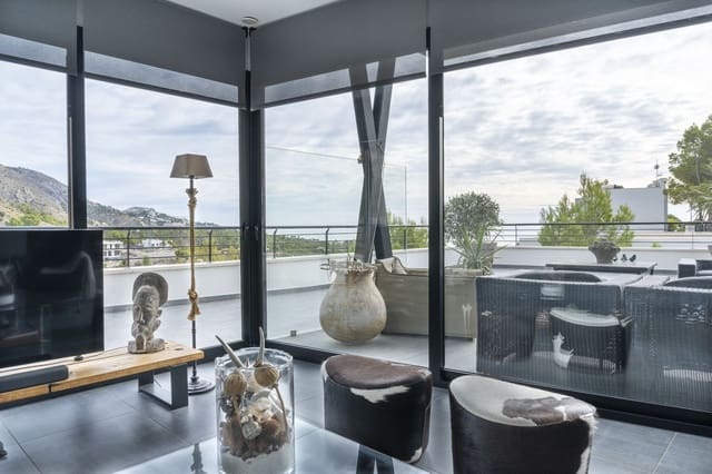 3 soveværelse Villa til salg i Altea med swimmingpool garage - € 890.000 (Ref: 7965477)