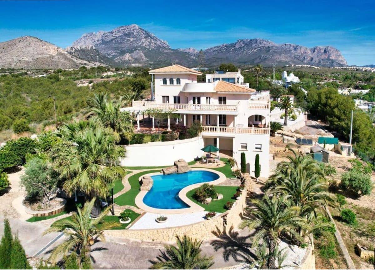 7 soveværelse Villa til salg i Benidorm med swimmingpool garage - € 1.635.000 (Ref: 7987902)