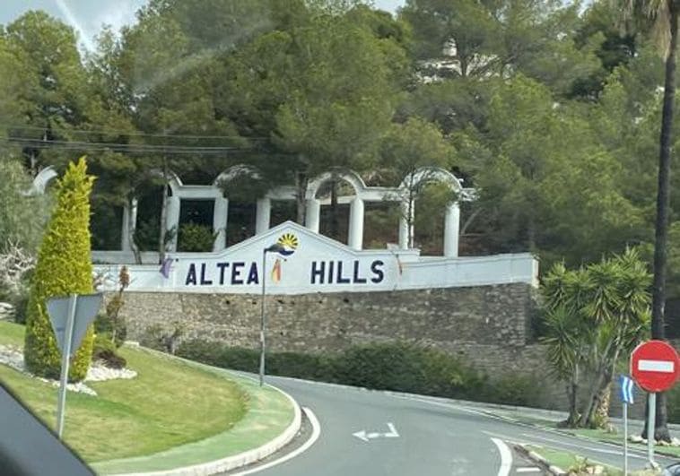 4 soveværelse Villa til salg i Altea med swimmingpool garage - € 2.250.000 (Ref: 7990423)