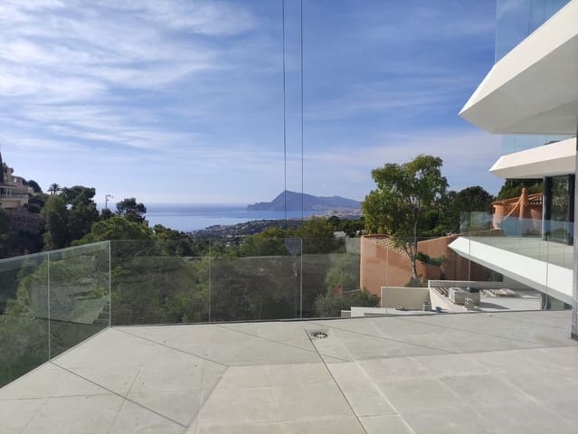 4 soverom Villa til salgs i Altea med svømmebasseng garasje - € 2 250 000 (Ref: 7990423)