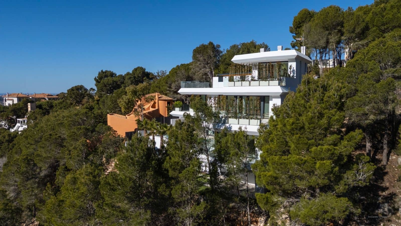 4 sypialnia Willa na sprzedaż w Altea z basenem garażem - 2 250 000 € (Ref: 7990423)