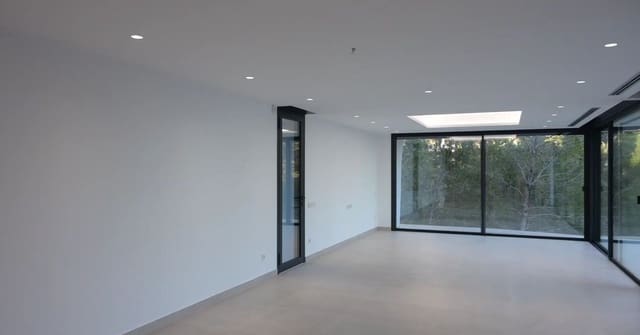 4 sypialnia Willa na sprzedaż w Altea z basenem garażem - 2 250 000 € (Ref: 7990423)
