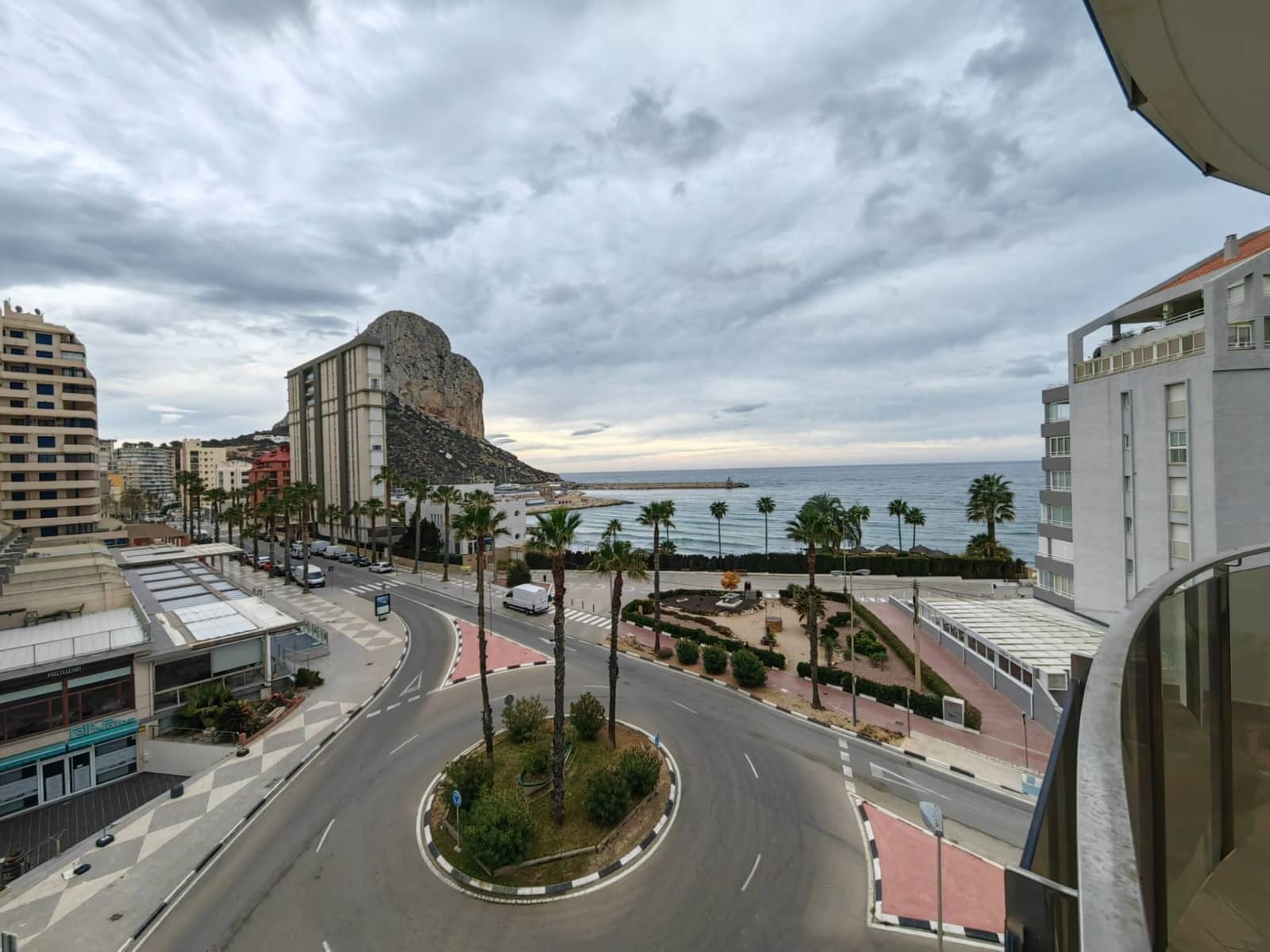 3 bedroom Apartment for sale in Calpe / Calp with pool garage - € 725,000 (Ref: 8038437)