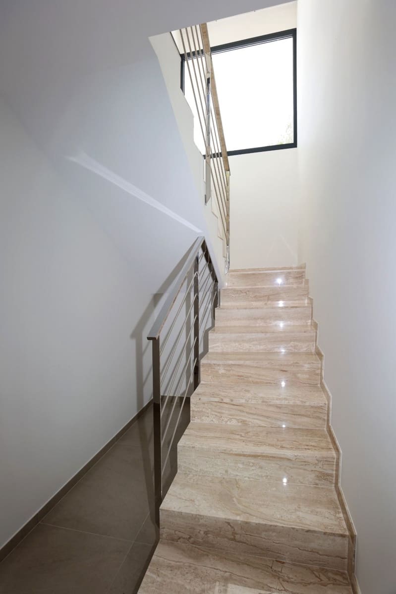 4 makuuhuone Huvila myytävänä paikassa Benissa mukana uima-altaan 
autotalli - 1 290 000 € (Ref: 8216059)