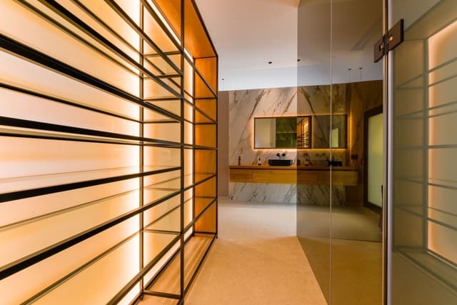 Chalet de 4 habitaciones en Albir, Alfaz del Pi / L'Alfàs del Pi en venta con piscina garaje - 3.950.000 € (Ref: 8308095)