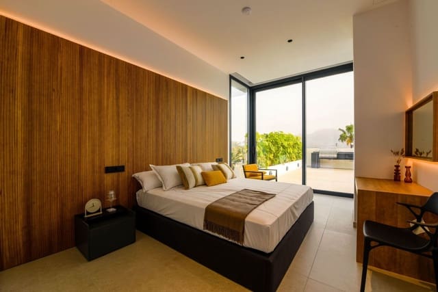 Chalet de 4 habitaciones en Albir, Alfaz del Pi / L'Alfàs del Pi en venta con piscina garaje - 3.950.000 € (Ref: 8308095)