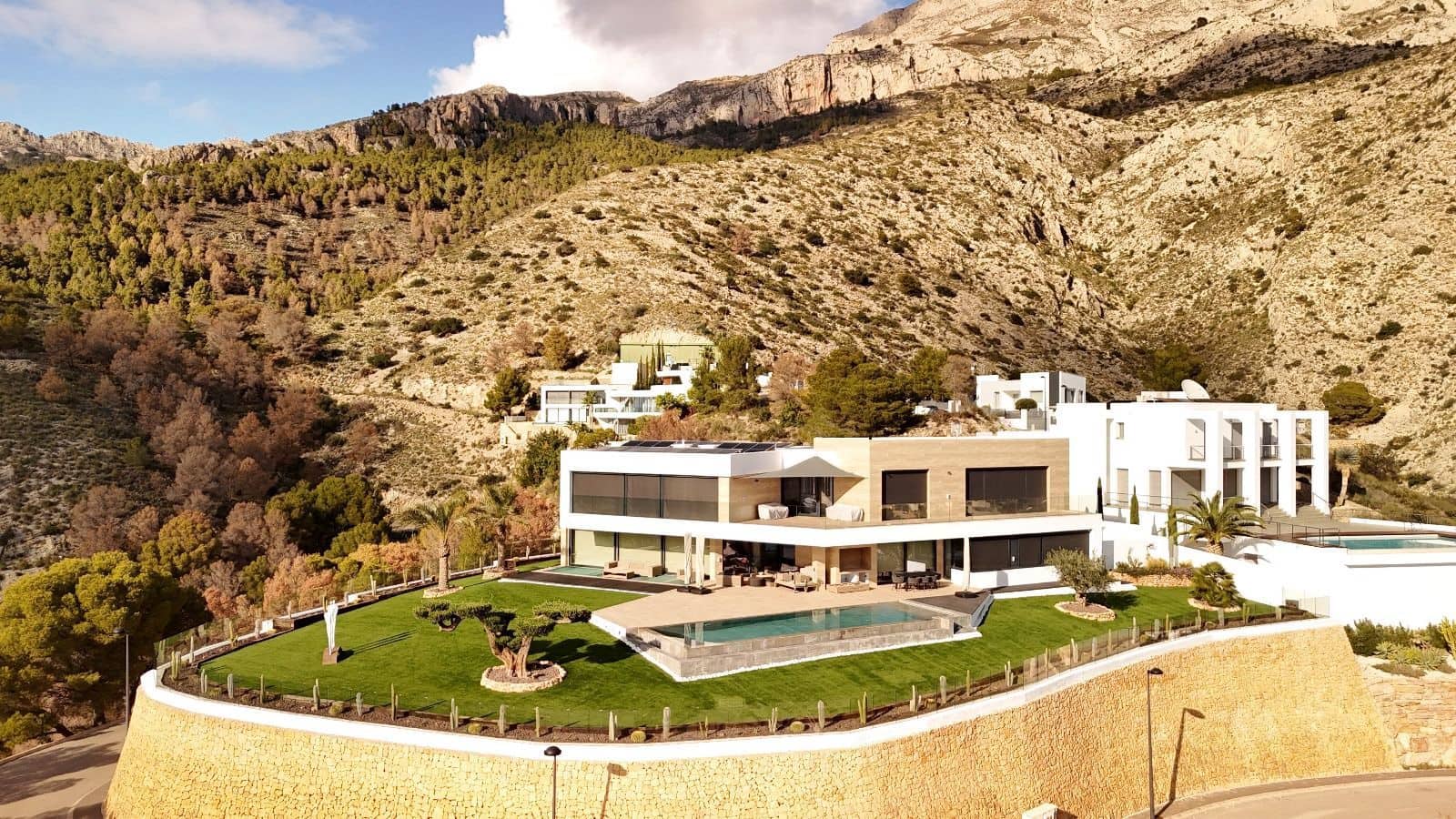 6 soveværelse Villa til salg i Altea med swimmingpool garage - € 5.595.000 (Ref: 8426049)