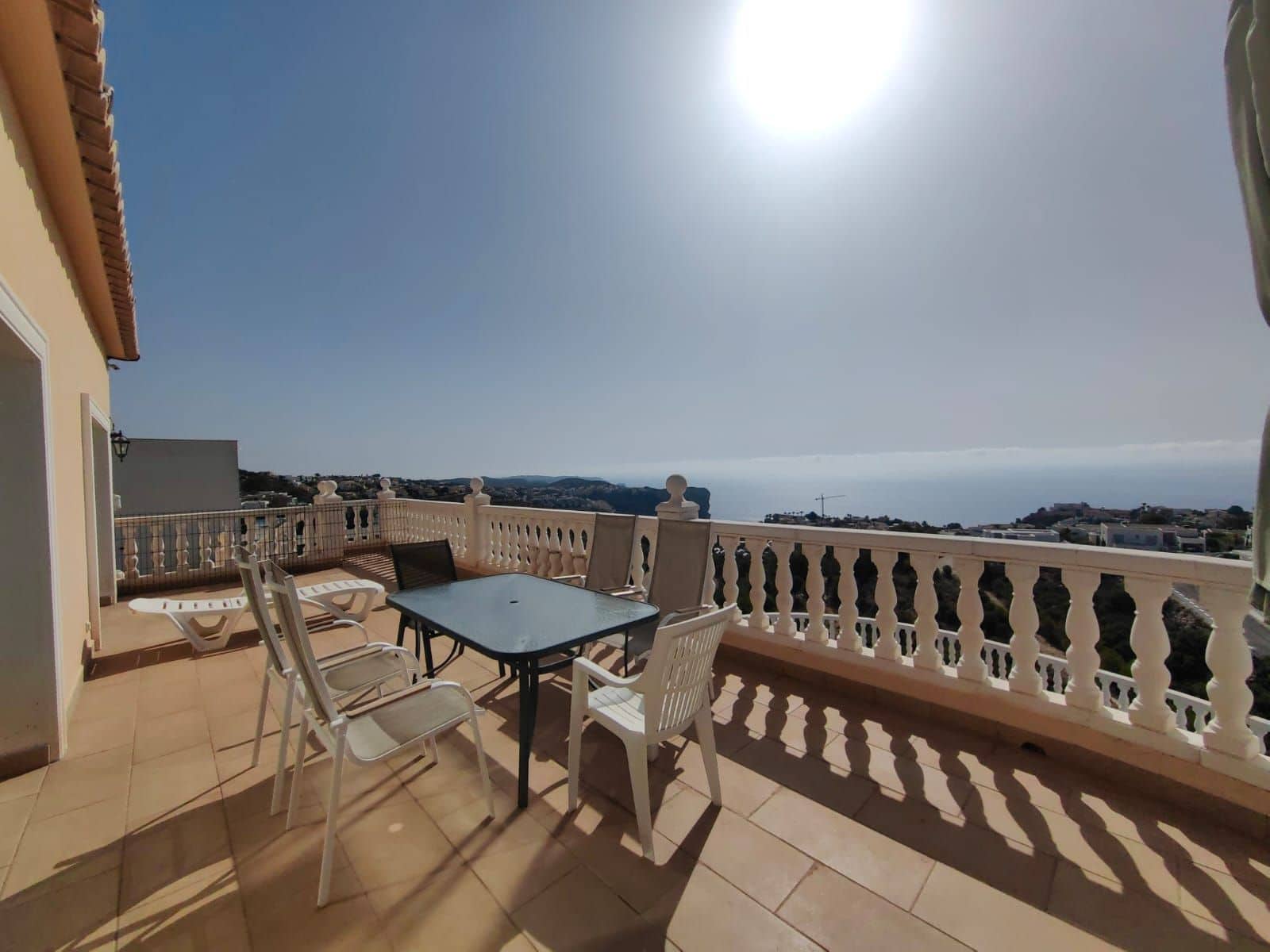 4 Zimmer Villa zu verkaufen in Benitachell / Benitatxell mit Pool Garage - 730.000 € (Ref: 8435032)