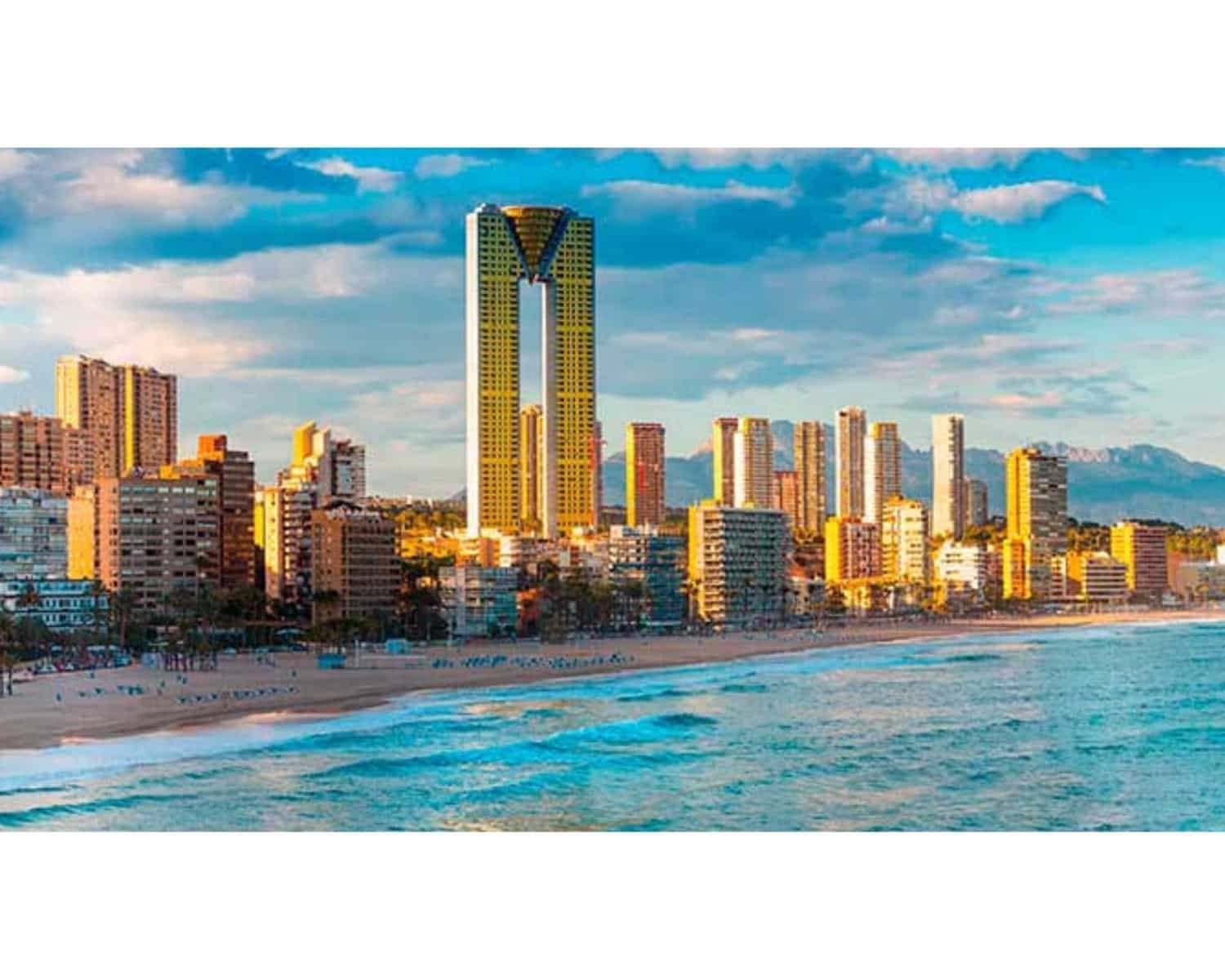 3 soveværelse Lejlighed til salg i Benidorm med swimmingpool garage - € 1.075.000 (Ref: 8522785)